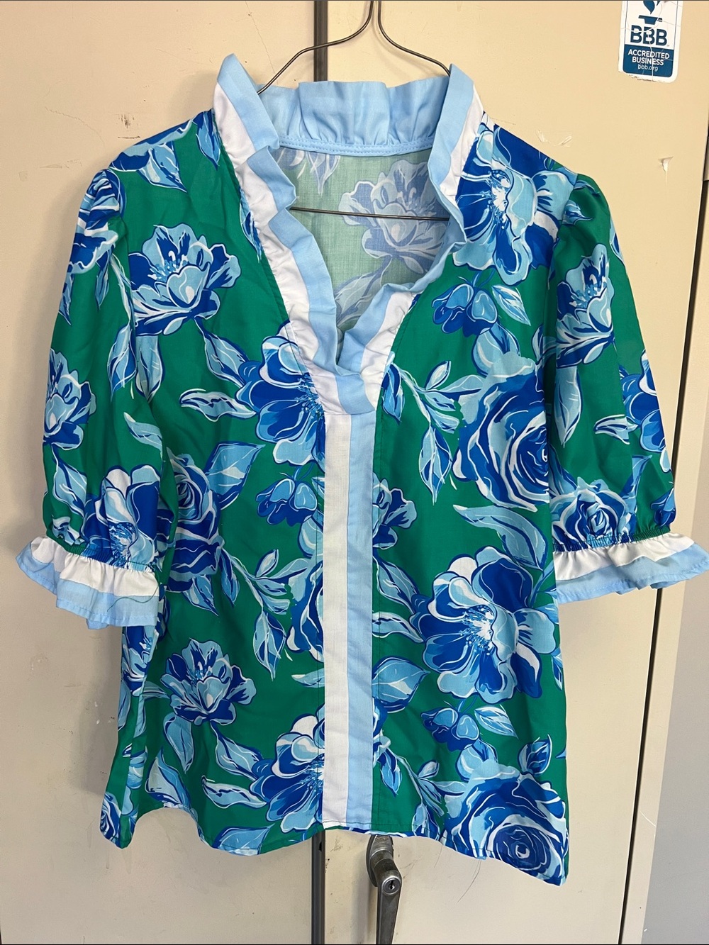 Floral Ruffle-Sleeve Blouse in Green and Blue